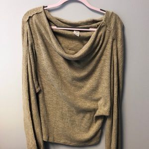 Super cute oversized Free People sweater!